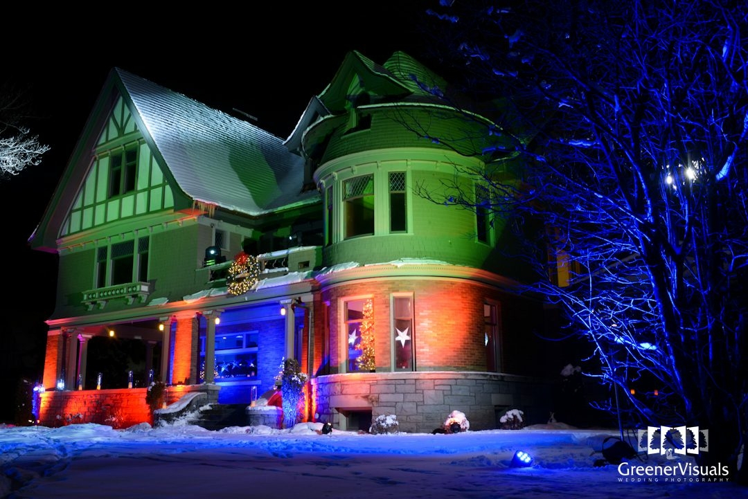 Story-Mansion-Christmas-Party-outdoor-lighting