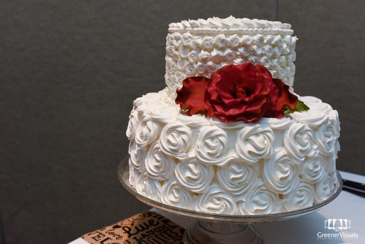 white-rose-wedding-cake-at-Bridal-Event-in-Bozeman