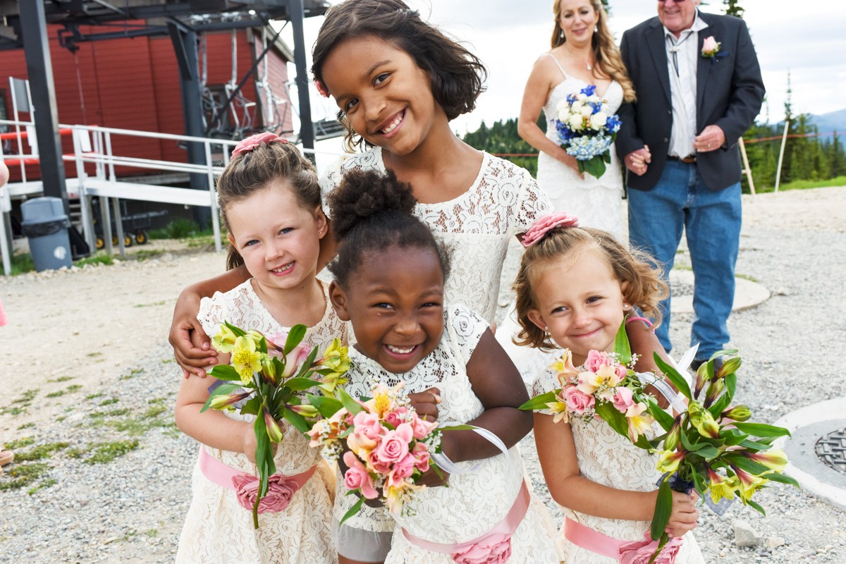 flower-girls-in-white-pink-dresses-Whitefish-Mountain-Resort-Wedding