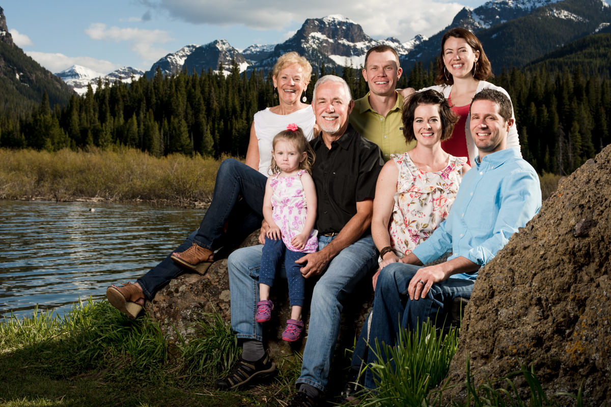 Hyalite-Canyon-Family-Portrait-Photographic-Experience