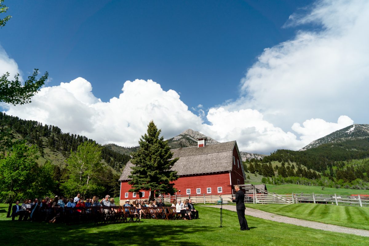 red-barn-Springhill-Pavillion-outdoor-ceremony-in-Bozeman-Montana