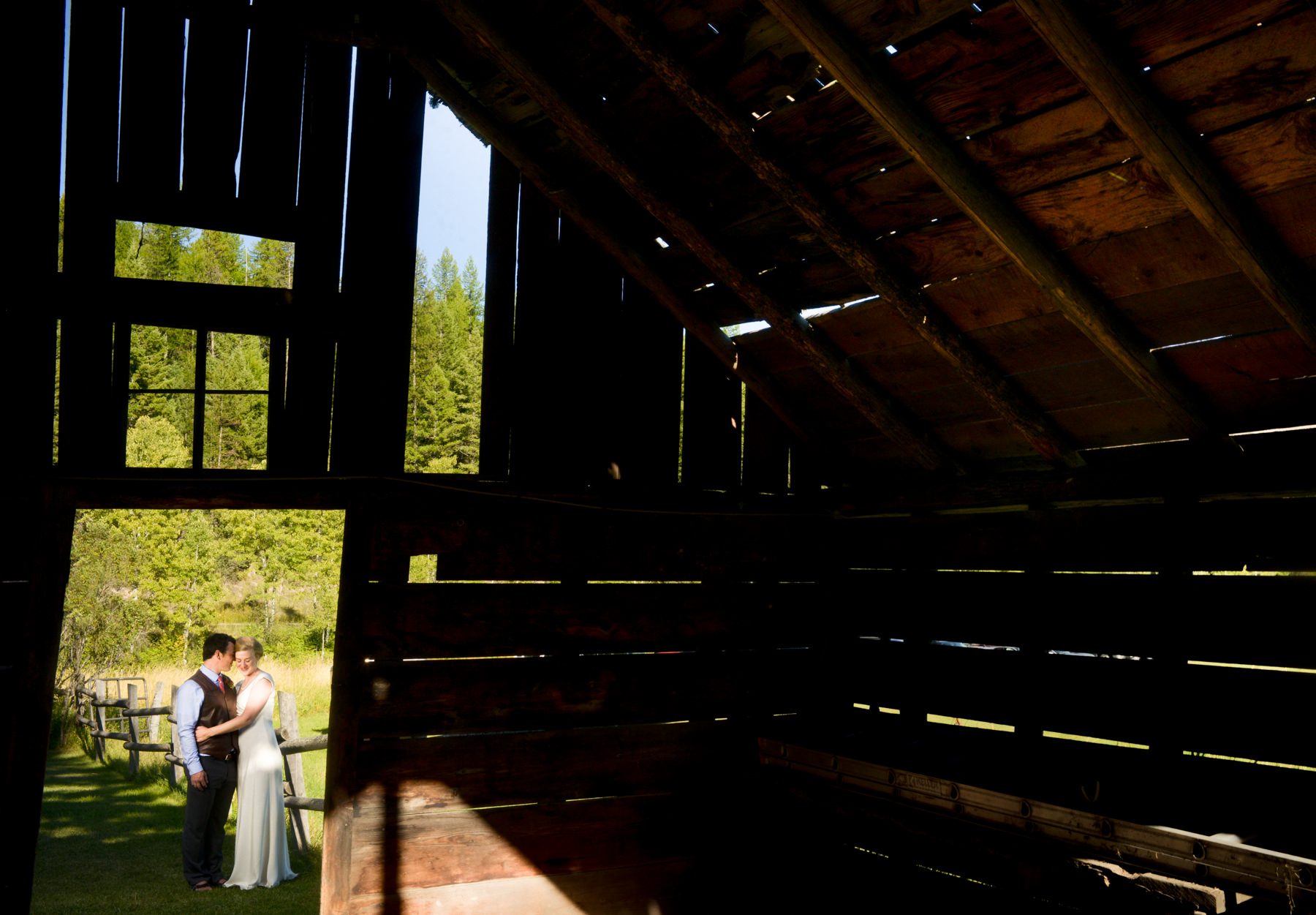 Montana Wedding Photographer Abbott Valley Homestead wedding portraits