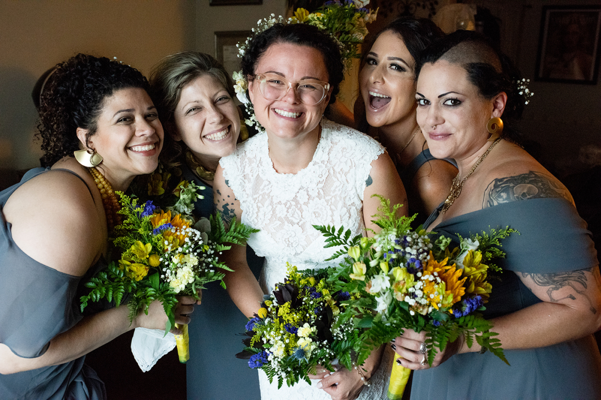 Murrieta-California-bride-with-bridesmaids