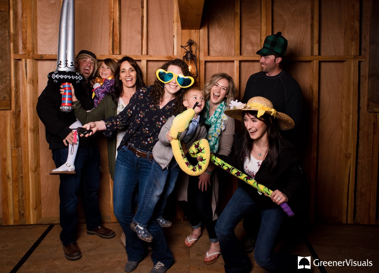 group-portrait-photo-booth-headwaters-ranch