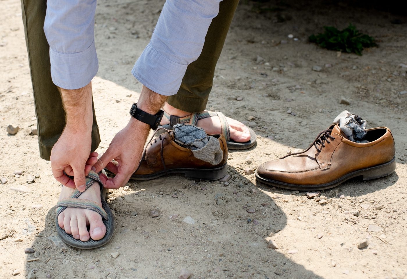 Chaco-Sandals-to-dress-shoes-Maverick-Mountain-Wedding