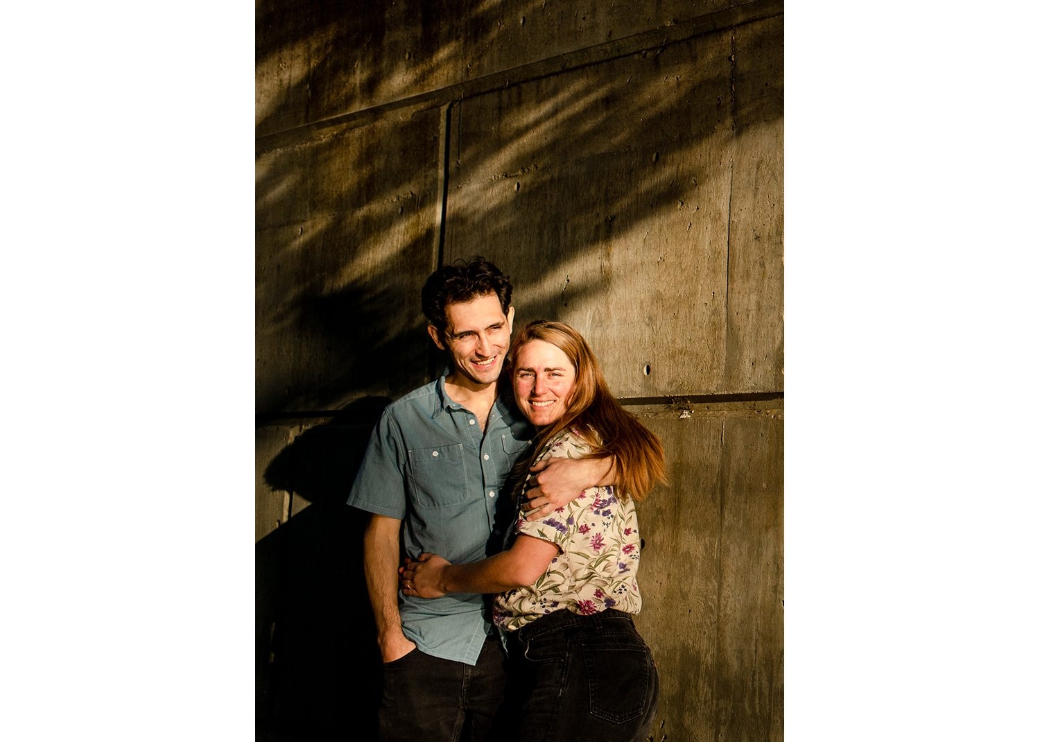 Light-Wall-Portland-Oregon-Destination-Couples-Portrait-Greener-Visuals