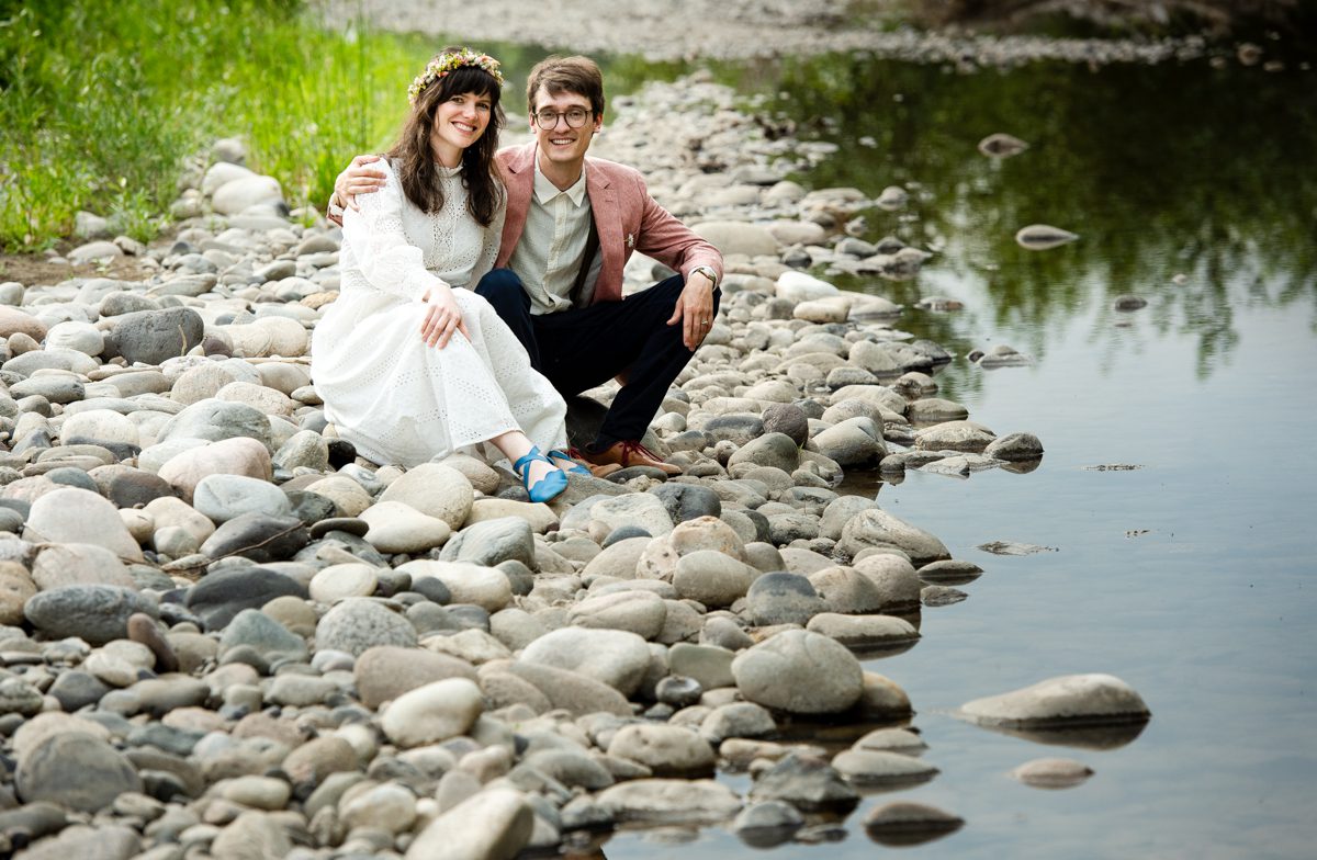 newlyweds-on-the-banks-of-gallatin-river-at-Gallatin-River-Hideaway